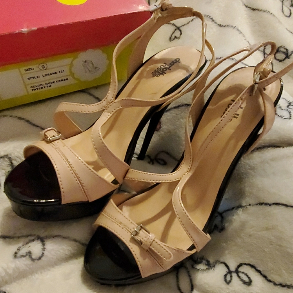 Nude patent leather stillettos